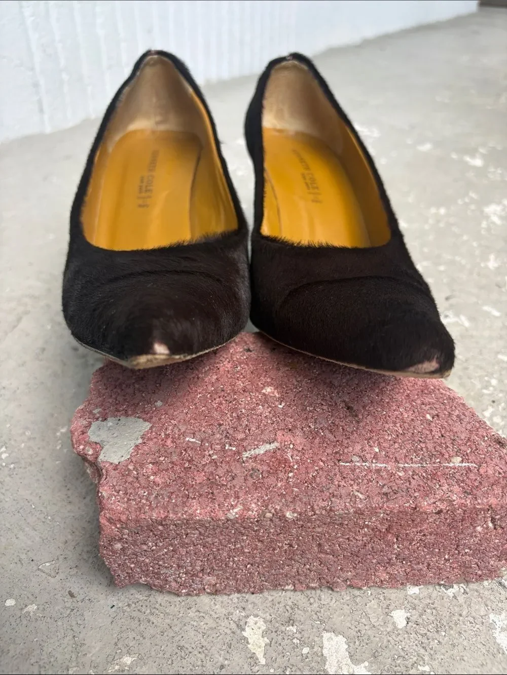 Kenneth Cole vintage pointy toe pony hair heels